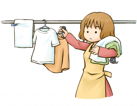 洗濯ものを取りこんでいる沢山持っている女性のイラスト 無料イラストのimt 商用ok 加工ok