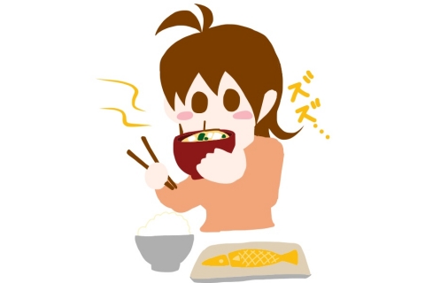 味噌汁を飲んで朝食中の女性のイラスト