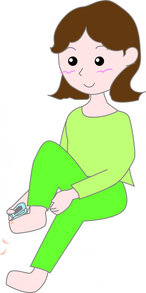 足の爪を座って切っているときの女性のイラスト